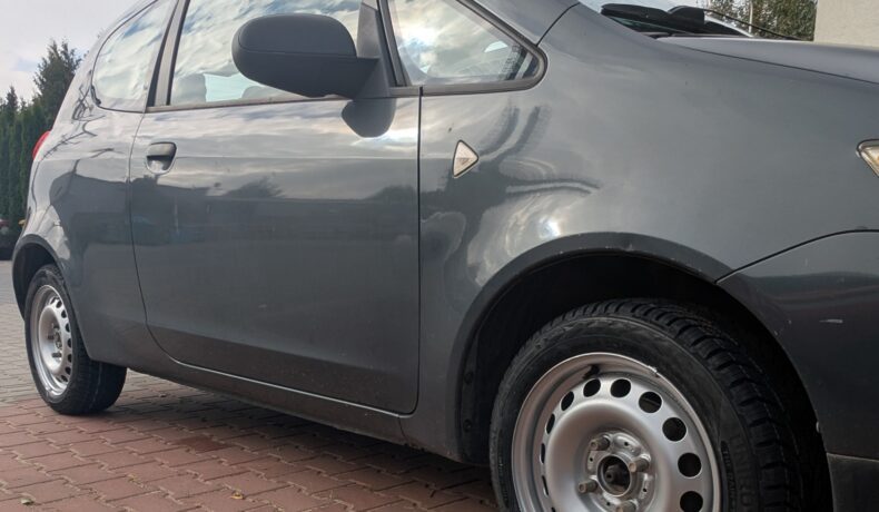 Mitsubishi Colt po renowacji felg stalowych 15 cali malowanych proszkowo